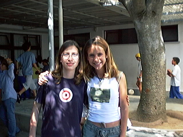cris_ruca.jpg